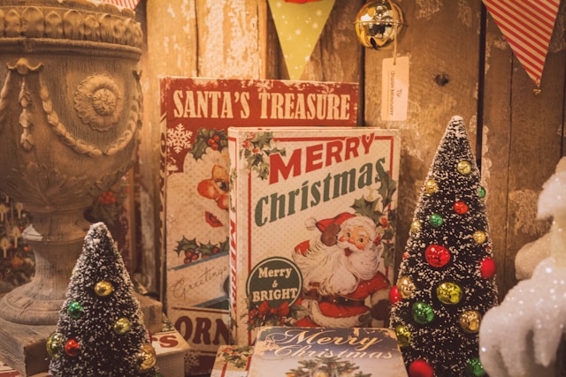 Discover Unique Holiday Treasures at the Greensburg Holiday Vintage Market!